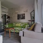 Rent 3 bedroom apartment of 86 m² in Roma