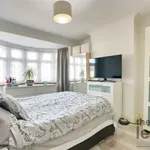 Rent 3 bedroom house in Enfield