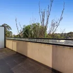 Rent 2 bedroom apartment in Hawthorn East