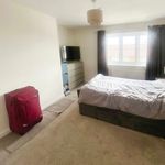 Rent 3 bedroom flat in Wales