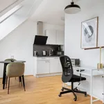 Rent 1 bedroom apartment of 474 m² in vienna