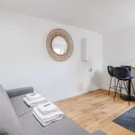 Rent 1 bedroom apartment of 16 m² in Paris