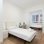 Alquilo 4 dormitorio apartamento de 133 m² en Barcelona