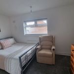 Rent 6 bedroom house in East Midlands