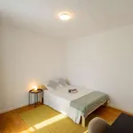 Rent a room of 120 m² in lisbon