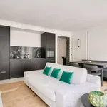 Appartement de 69 m² avec 2 chambre(s) en location à Paris