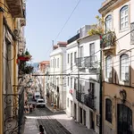 Rent 2 bedroom apartment in Lisbon