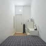 Rent a room in lisbon