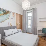 Rent a room in lisbon