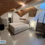 Affitto 2 camera appartamento di 65 m² in Bologna