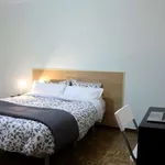 Rent a room of 209 m² in madrid