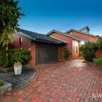 Rent 5 bedroom house in altona