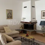 Rent 5 bedroom apartment of 259 m² in Ragusa