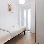 Rent 4 bedroom apartment in Lisbon