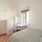 Rent a room in lisbon