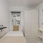 Rent 4 bedroom apartment in Valencia