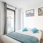 Rent 6 bedroom apartment in Paris