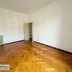 Rent 3 bedroom apartment of 120 m² in Milan