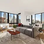 Rent 2 bedroom apartment in Manhattan