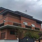 Rent 3 bedroom apartment of 80 m² in Rome