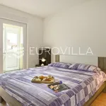 Rent 2 bedroom apartment of 80 m² in Pula