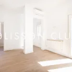 Alquilo 4 dormitorio casa de 240 m² en Madrid