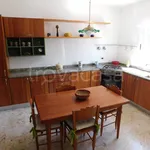 Rent 4 bedroom house of 180 m² in Ragusa