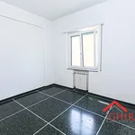 Affitto 6 camera appartamento di 98 m² in Genoa