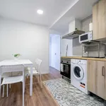 Rent a room of 75 m² in valencia