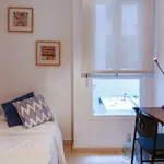 Rent 2 bedroom apartment of 65 m² in valencia