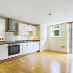 Rent 2 bedroom apartment of 151 m² in Bradford