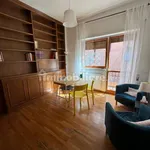 Rent 5 bedroom house of 246 m² in Rome