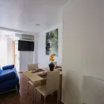 Rent a room of 100 m² in valencia