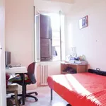 Rent a room of 100 m² in rome