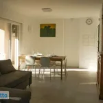 Rent 3 bedroom house of 90 m² in Milan