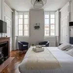 Rent 3 bedroom apartment of 830 m² in Lyon