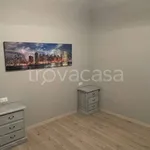 Affitto 5 camera appartamento di 80 m² in Voghera