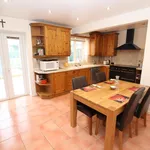 Rent 5 bedroom house in Woking