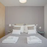 Rent 5 bedroom apartment of 100 m² in Porto