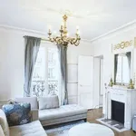 Rent 4 bedroom apartment of 108 m² in Paris