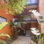 Rent 2 bedroom apartment in St Kilda