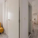 Rent 2 bedroom apartment of 60 m² in valencia