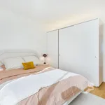 Rent 3 bedroom apartment of 153 m² in Lisbon