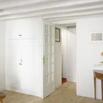 Rent 1 bedroom apartment of 22 m² in Paris