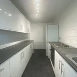 Rent 2 bedroom flat in Reigate and Banstead