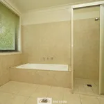 Rent 2 bedroom apartment in Griffith