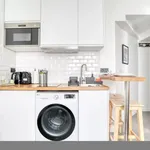 Rent 1 bedroom apartment of 25 m² in Paris