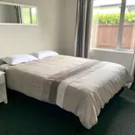 Rent 4 bedroom house of 651 m² in Christchurch