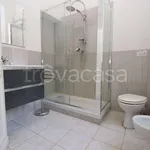 Rent 6 bedroom apartment of 165 m² in Genova