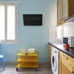 Alquilo 4 dormitorio apartamento de 55 m² en Barcelona